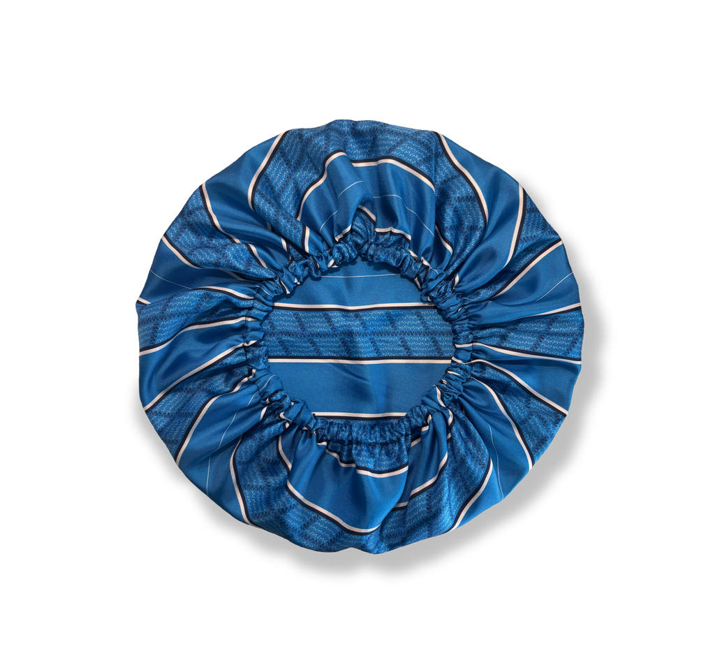 Bonnet en soie sergé de mûrier Azur